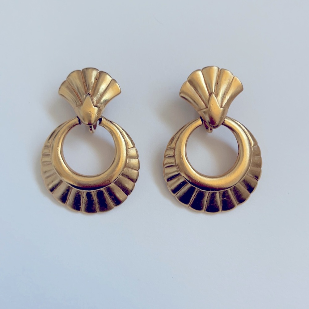 Frosted Gold Vintage Clip On Earrings